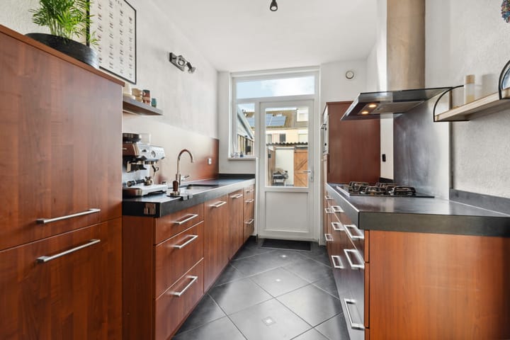 Foto 14 van Dahliastraat 78