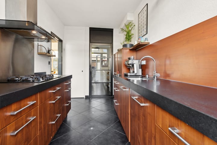 Foto 15 van Dahliastraat 78