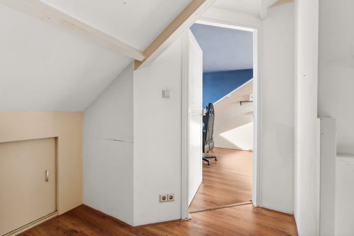 Foto 32 van Dahliastraat 78