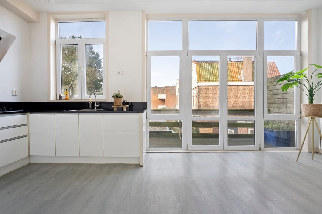 Foto 11 van Voorhelmstraat 6-A