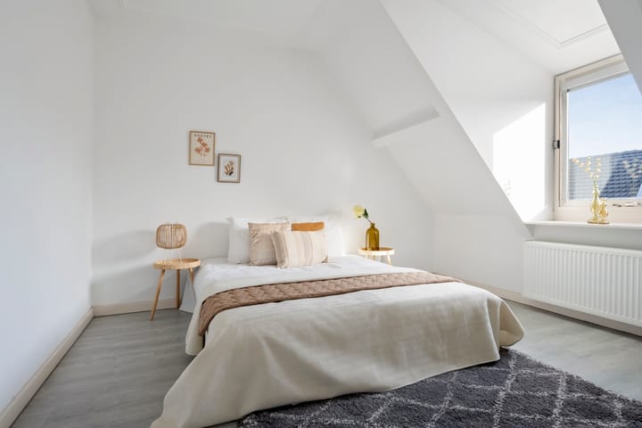 Photo 34 of Voorhelmstraat 6-A