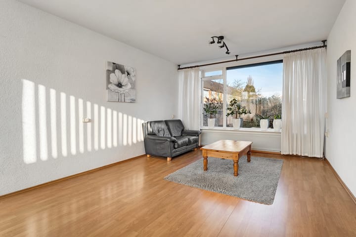 Foto 8 van Meeuwenstraat 14