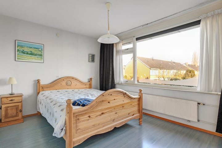 Foto 16 van Meeuwenstraat 14