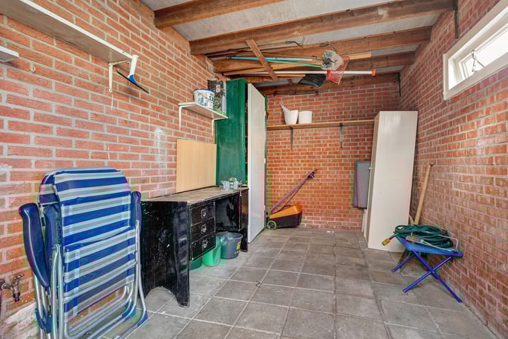 Foto 31 van Meeuwenstraat 14