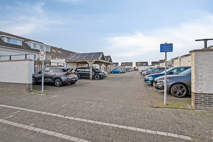 Foto 23 van Capri 40