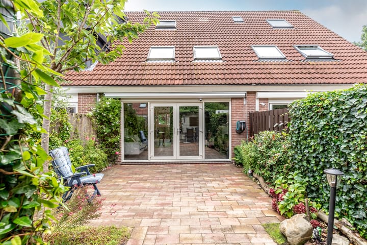 Foto 4 van Kamillestraat 12