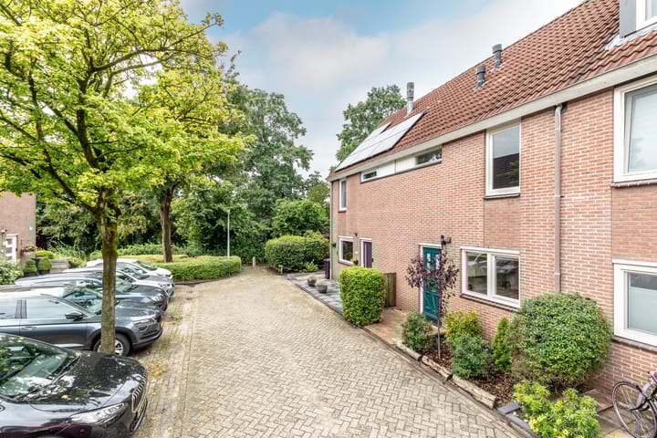 Foto 5 van Kamillestraat 12