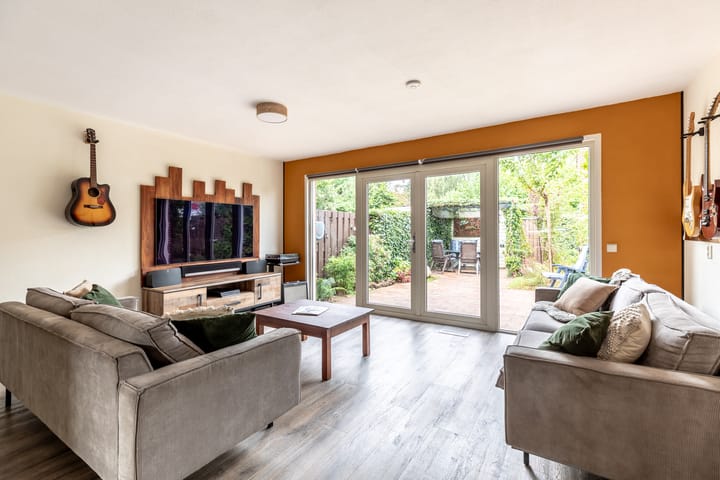 Foto 13 van Kamillestraat 12