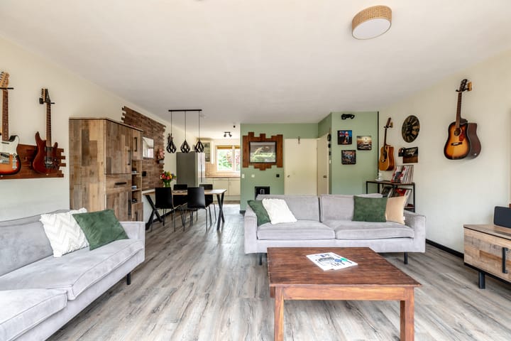 Foto 17 van Kamillestraat 12