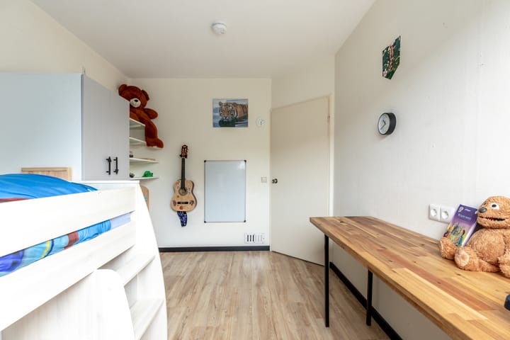 Foto 33 van Kamillestraat 12