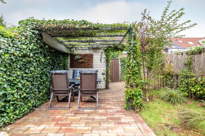 Foto 44 van Kamillestraat 12