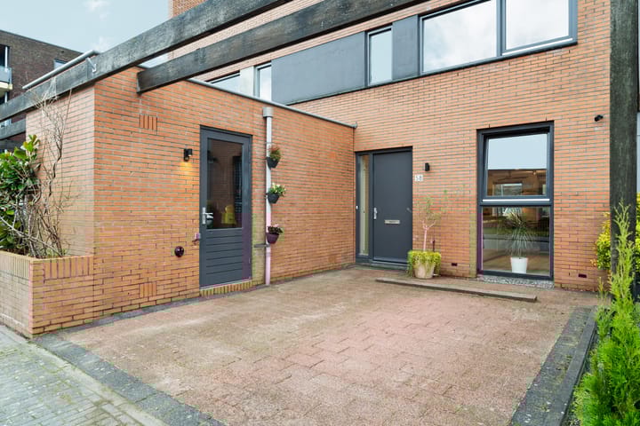 Photo 8 of Kuifjestraat 58