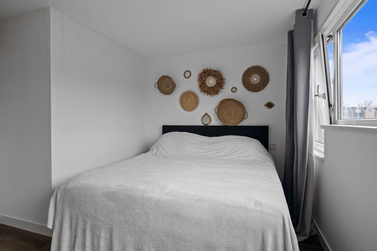 Photo 19 of Doorzwin 2112