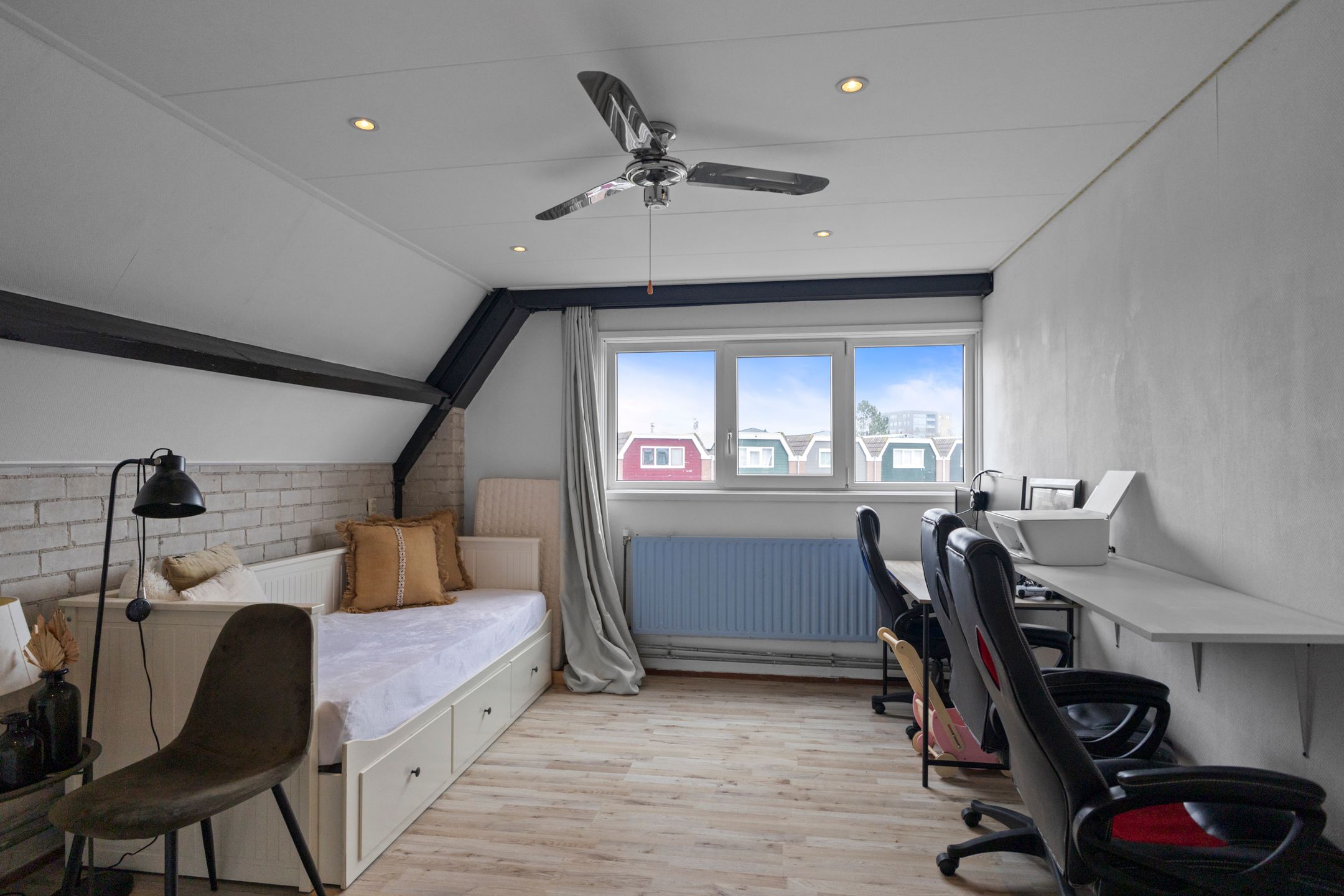 Photo 24 of Doorzwin 2112