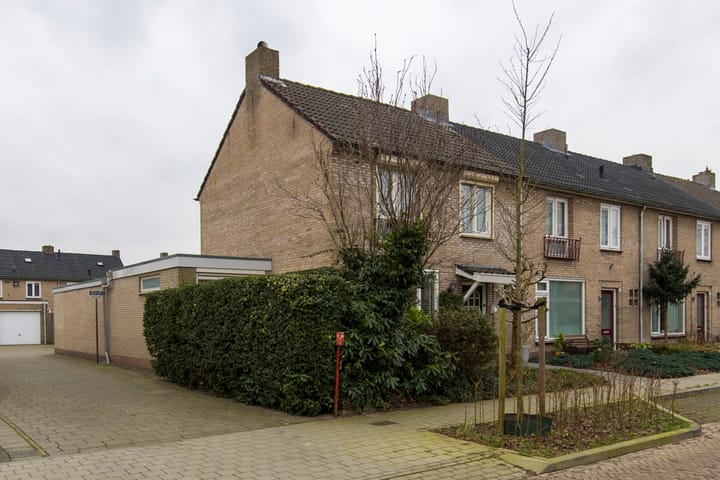 Foto 32 van Papenlantstraat 24