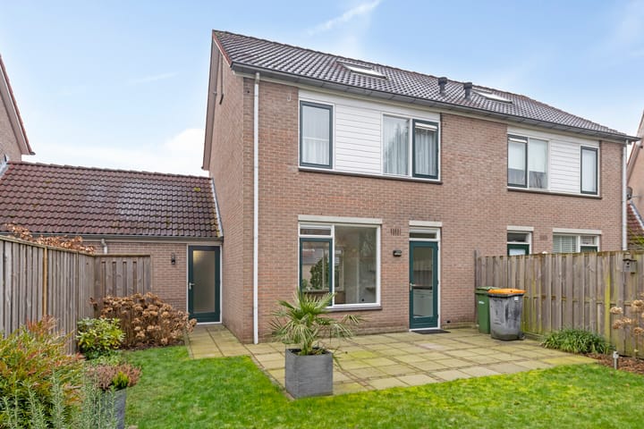 Photo 20 of Zeehondstraat 48