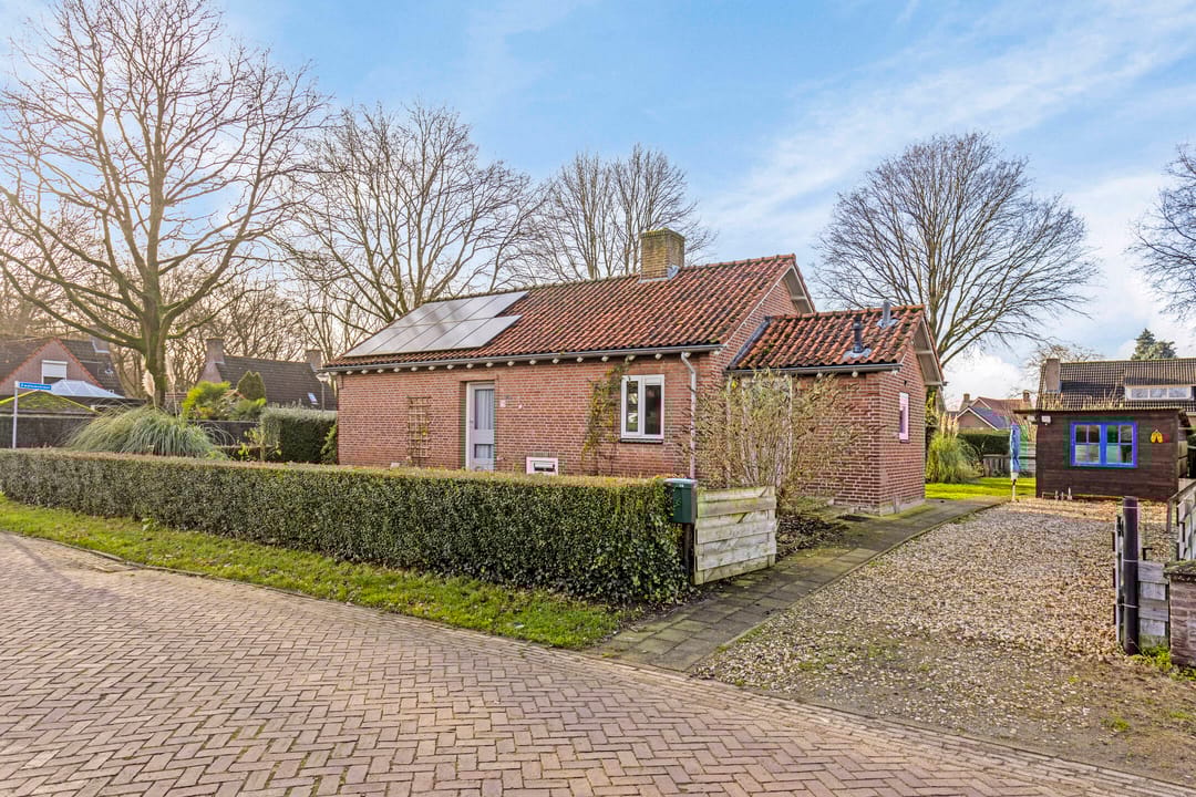 Foto 1 van Pastoor van Houtstraat 15