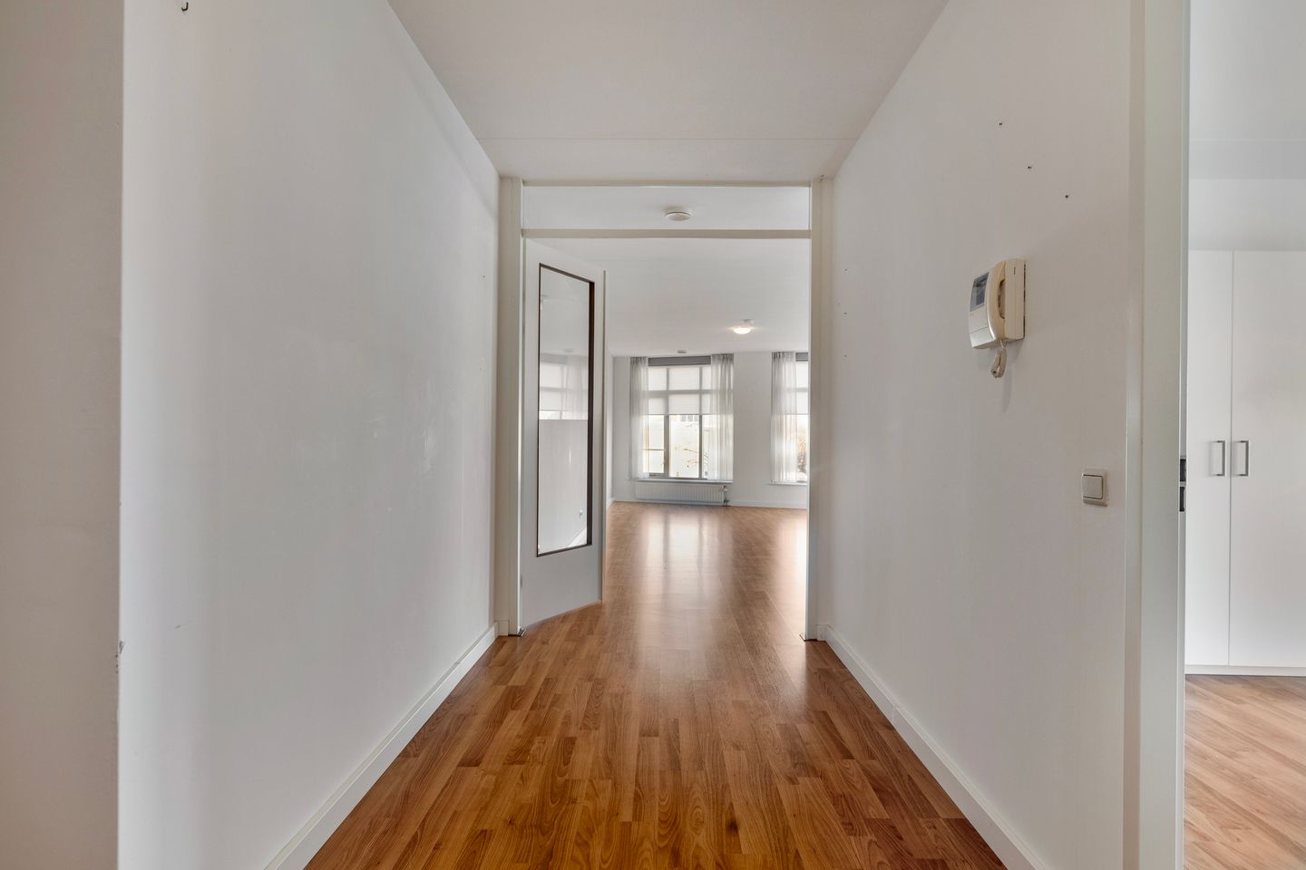 Photo 14 of Evertsenstraat 5-12