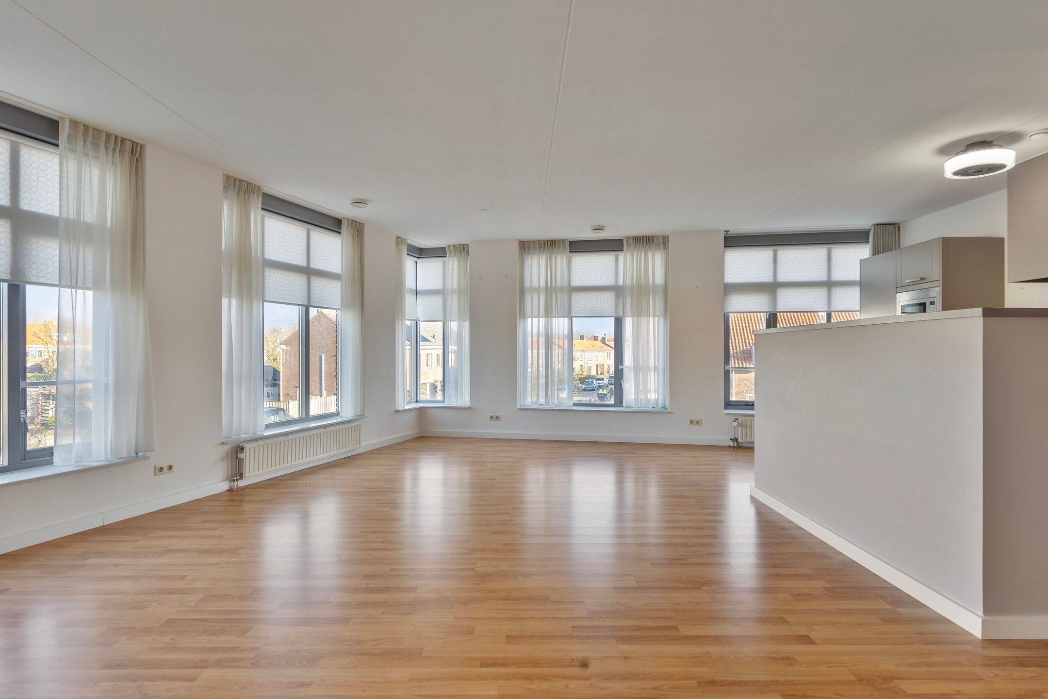 Photo 15 of Evertsenstraat 5-12