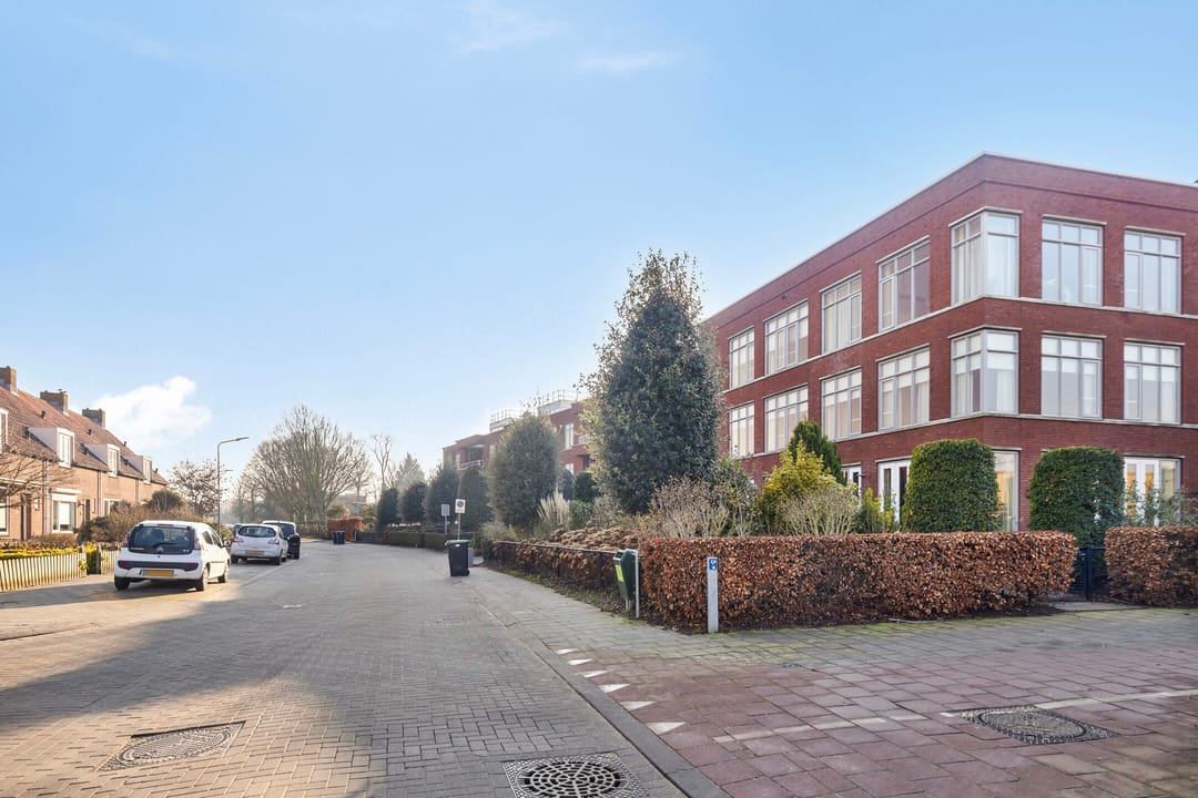 Photo 31 of Evertsenstraat 5-12