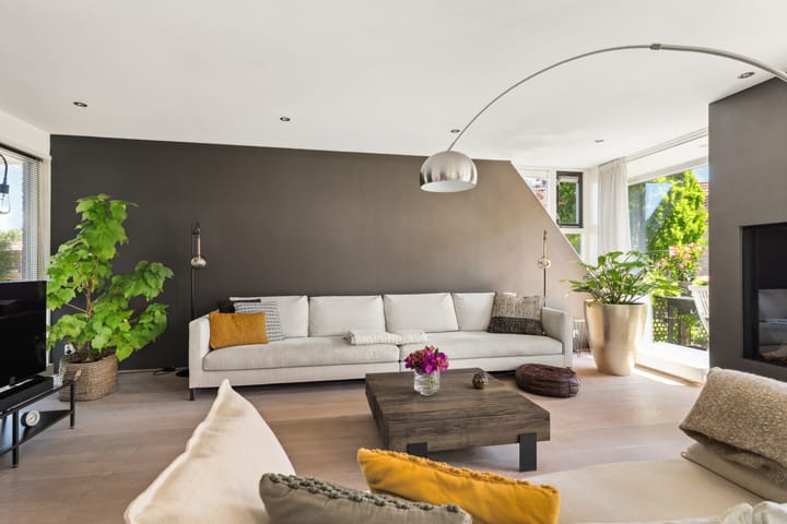 Photo 3 of Loeffenstraat 26