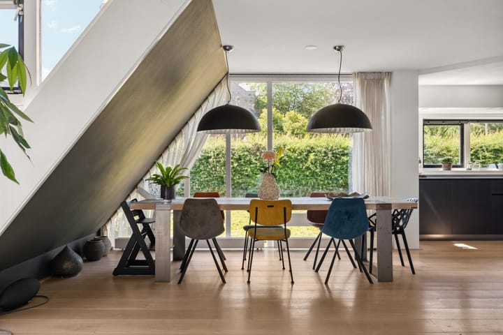 Photo 4 of Loeffenstraat 26