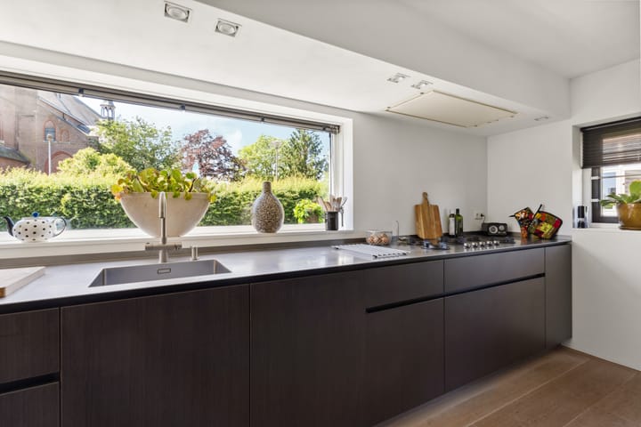 Photo 15 of Loeffenstraat 26