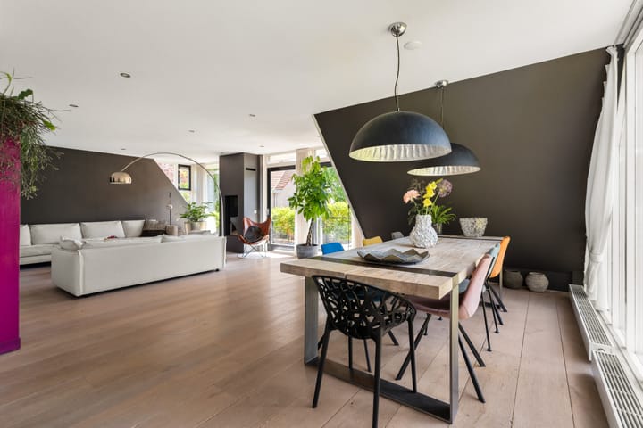 Photo 17 of Loeffenstraat 26