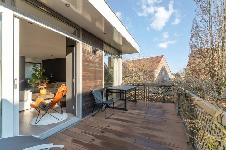 Photo 19 of Loeffenstraat 26