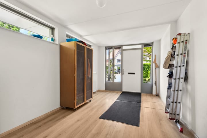 Photo 35 of Loeffenstraat 26