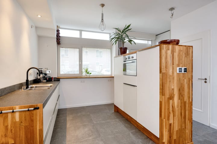 Foto 12 van Van der Duynstraat 141