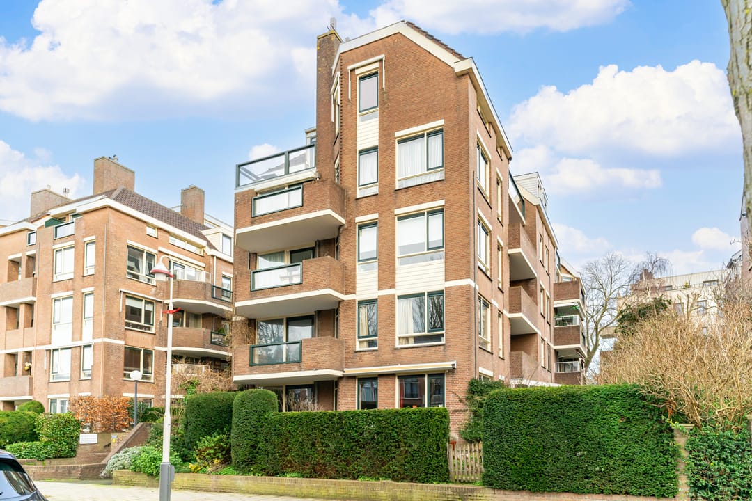 Foto 1 van Johan van Oldenbarneveltlaan 23-H