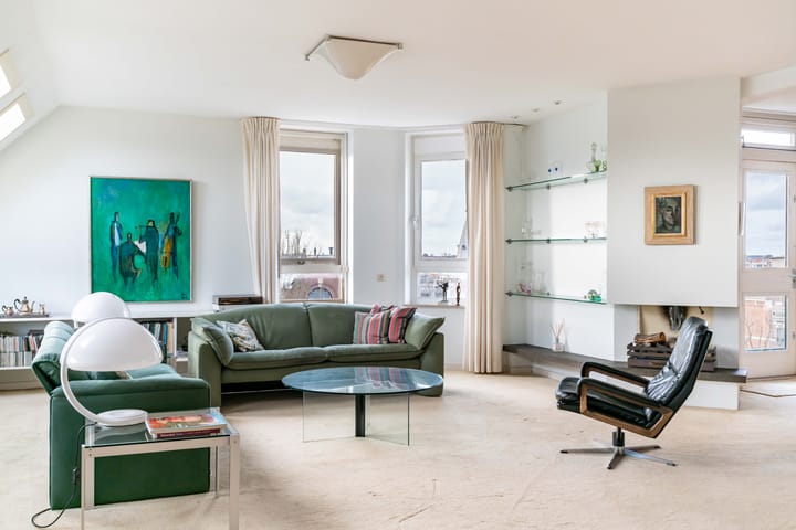 Foto 8 van Johan van Oldenbarneveltlaan 23-H