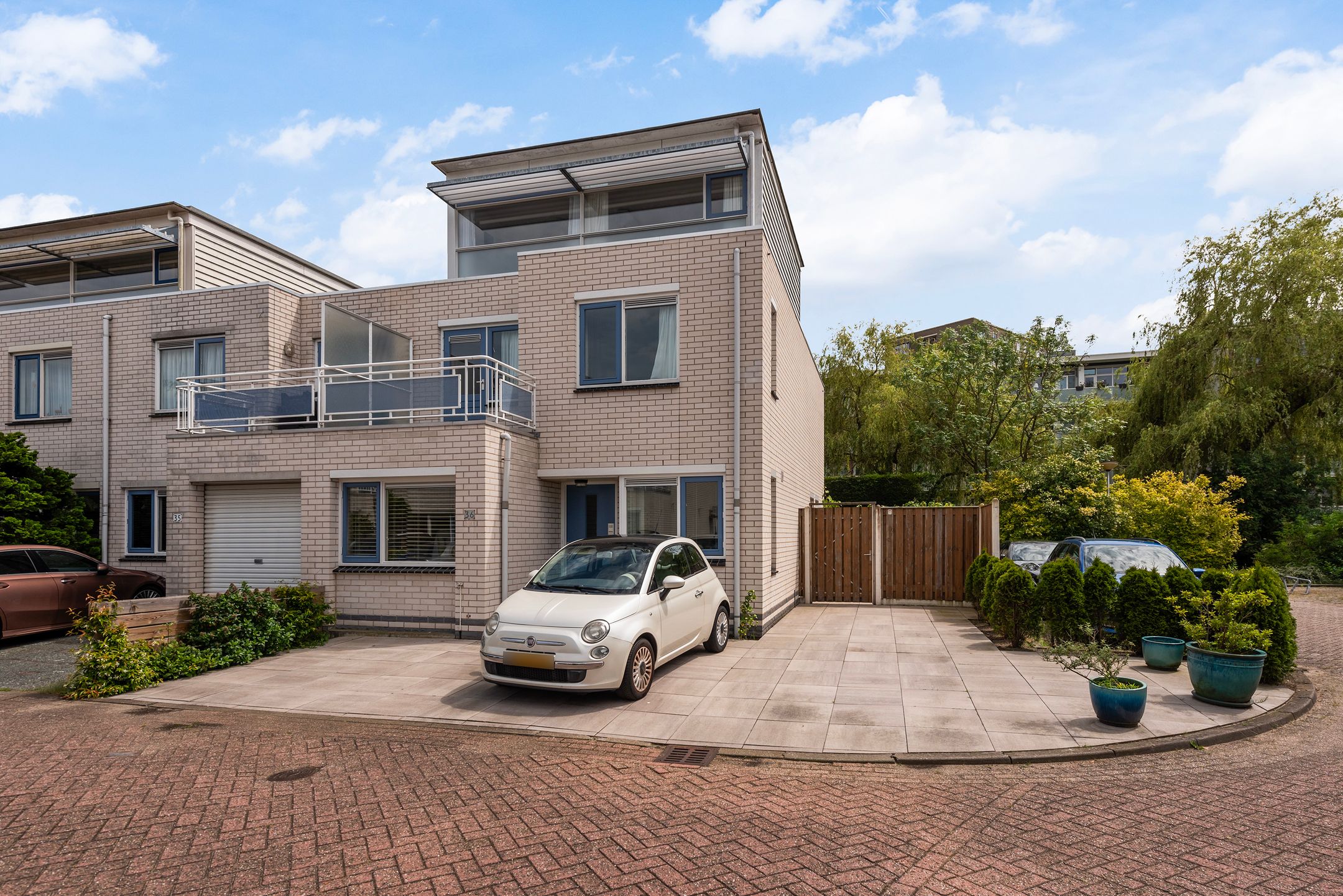 Foto 48 van Ir. van der Sluijsplantsoen 36