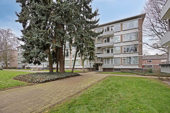 Foto 23 van Veldmaarschalk Montgomerylaan 839