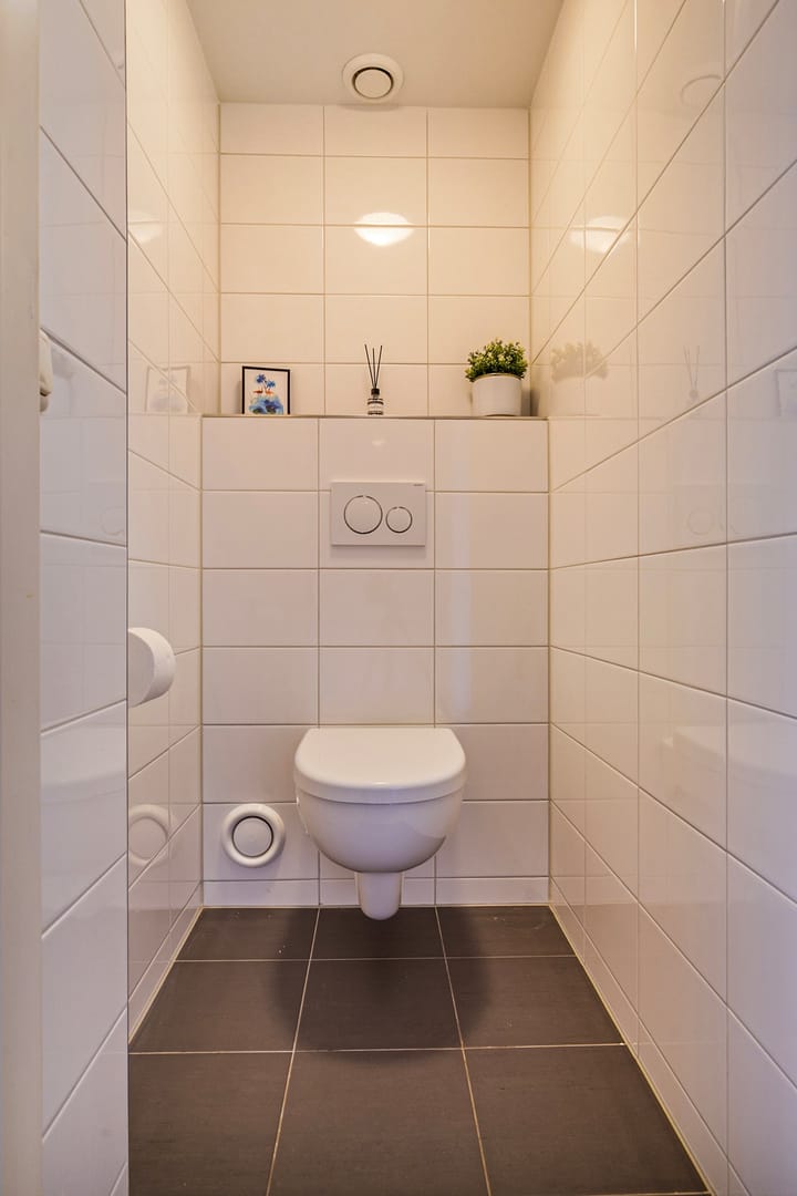 Foto 8 van Vrolikstraat 211