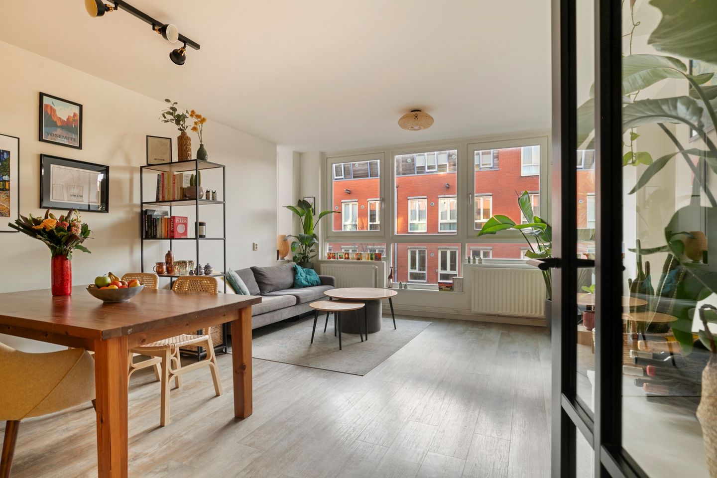 Foto 10 van Vrolikstraat 211