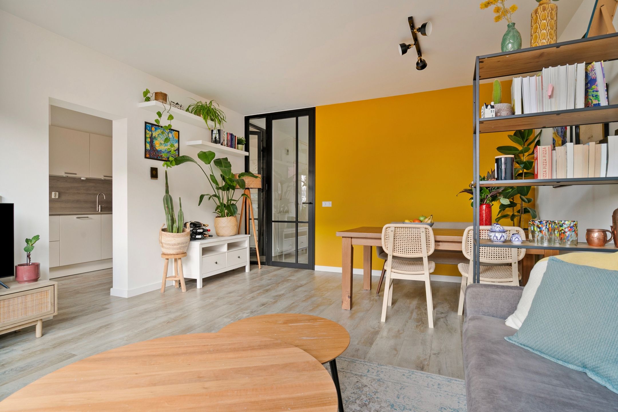 Foto 12 van Vrolikstraat 211