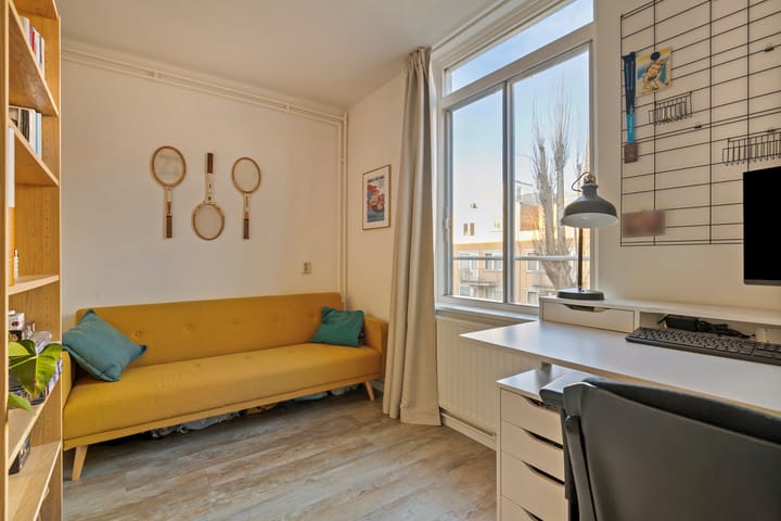 Foto 19 van Vrolikstraat 211