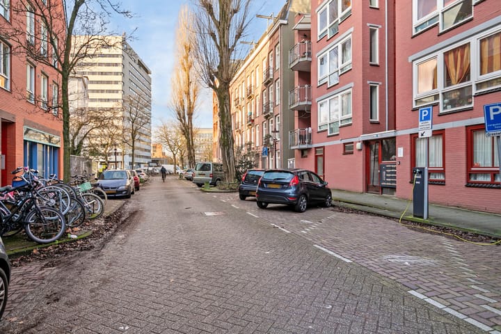 Foto 28 van Vrolikstraat 211