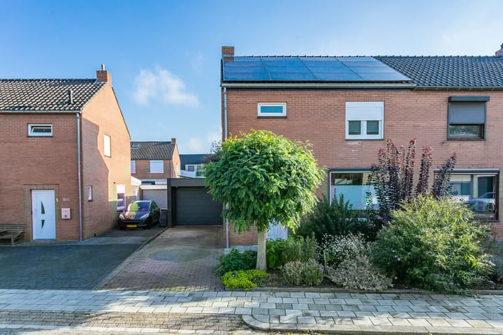 Foto 34 van Rosastraat 5