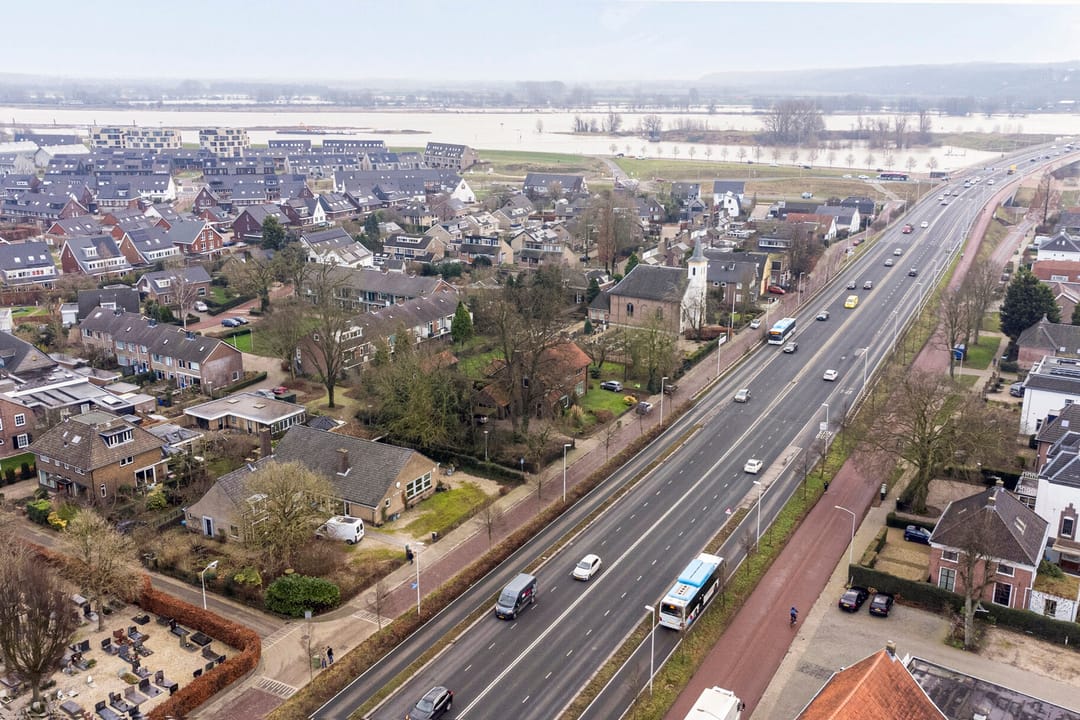 Foto 2 van Pastoor van Laakstraat 40