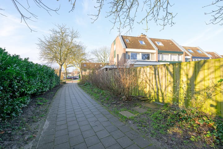 Foto 19 van Leeuwerikstraat 47