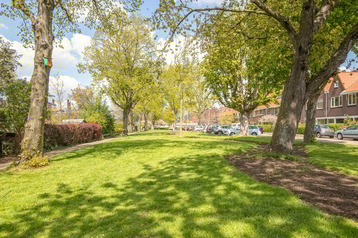 Photo 36 of Spuistraat 45