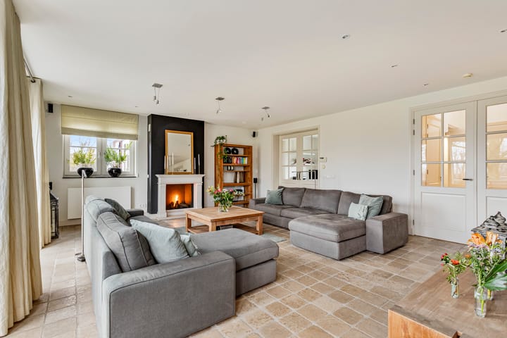 Foto 10 van Bredaseweg 204