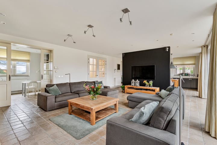 Foto 9 van Bredaseweg 204