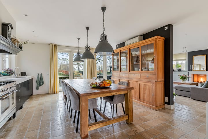 Foto 15 van Bredaseweg 204