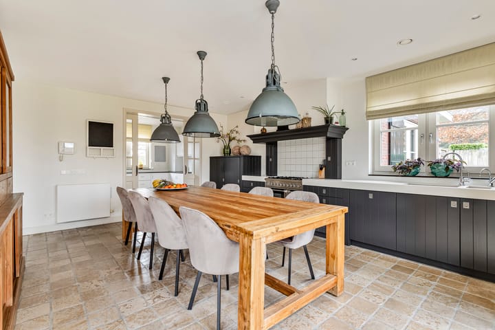 Foto 16 van Bredaseweg 204