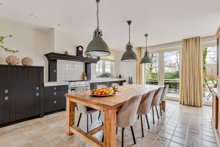 Foto 17 van Bredaseweg 204