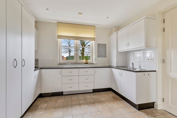 Foto 22 van Bredaseweg 204